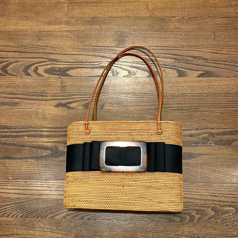 Olive and cocoa purse